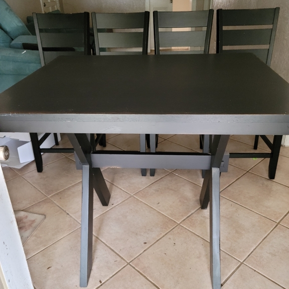 PRICE DROP ON: 4 chairs and table set